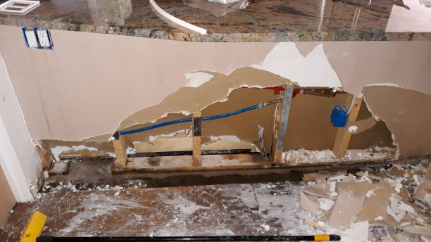 Best Flood restoration services  in Oak Hills, CA